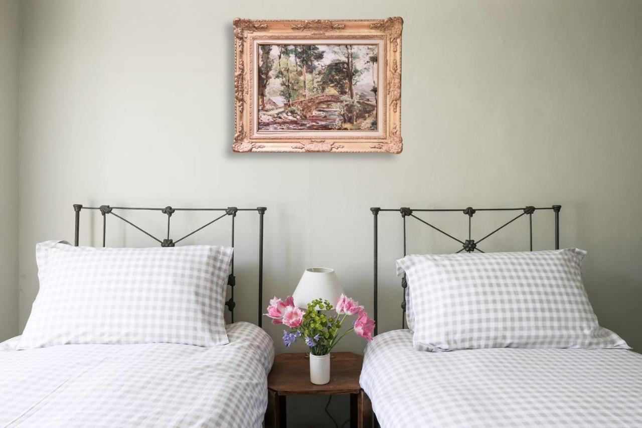 Coombers Mead Cottage テットベリー エクステリア 写真